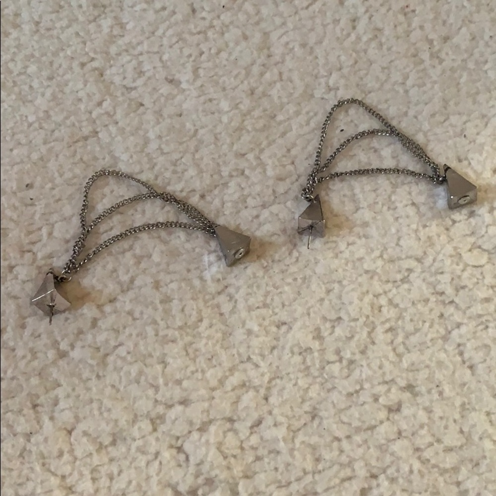 Pyramid chain earrings